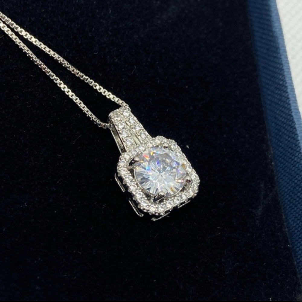 Plated Sterling Silver Swarovski Zirconia Princess Solitaire Pendant Necklace